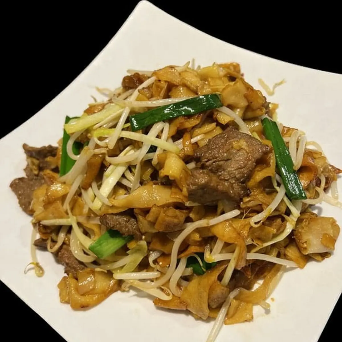 Stir Fry Beef Flat Rice Noodle 干炒牛河